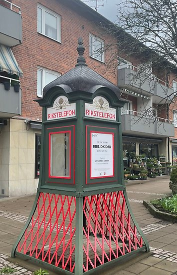Bibliokiosken på torget i Skillingaryd.